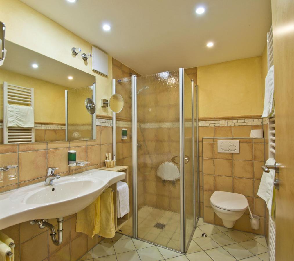 Wellnesshotel Tanne Байрсброн Экстерьер фото